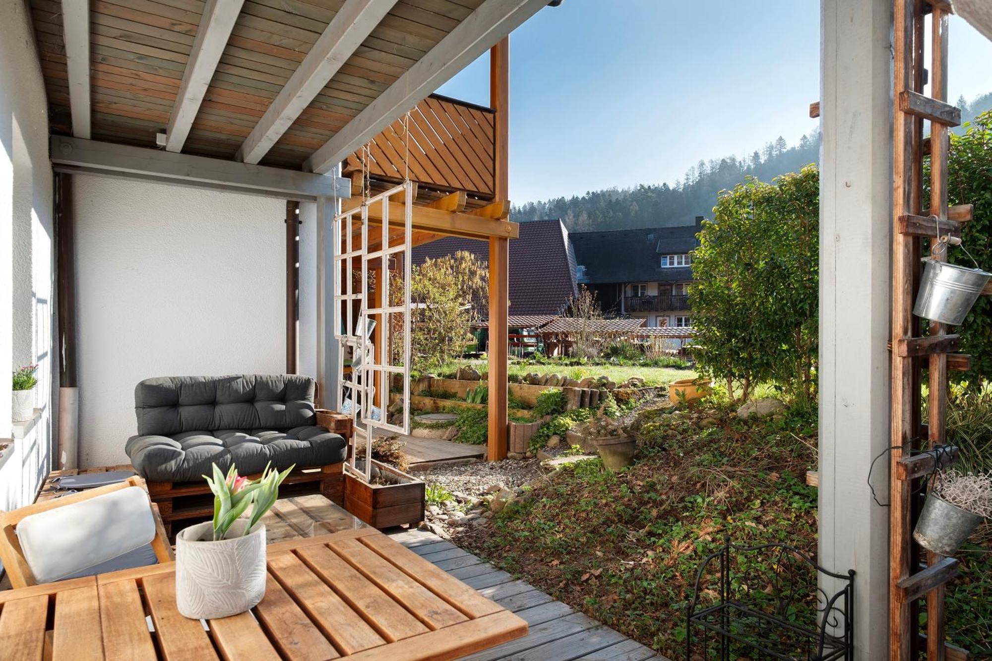 Ruhige Schwarzwald Ferienwohnung Buchenbach  Екстер'єр фото